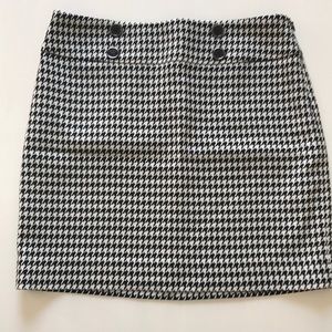 The Limited Skirt - Size 4. Only wore once.